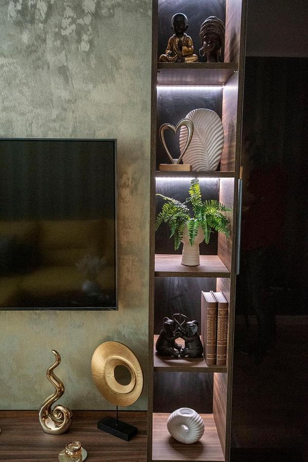 Awesome Apartment Bukares Bagian luar foto