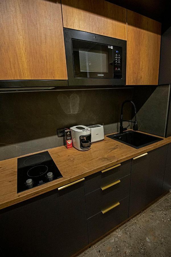 Awesome Apartment Bukares Bagian luar foto